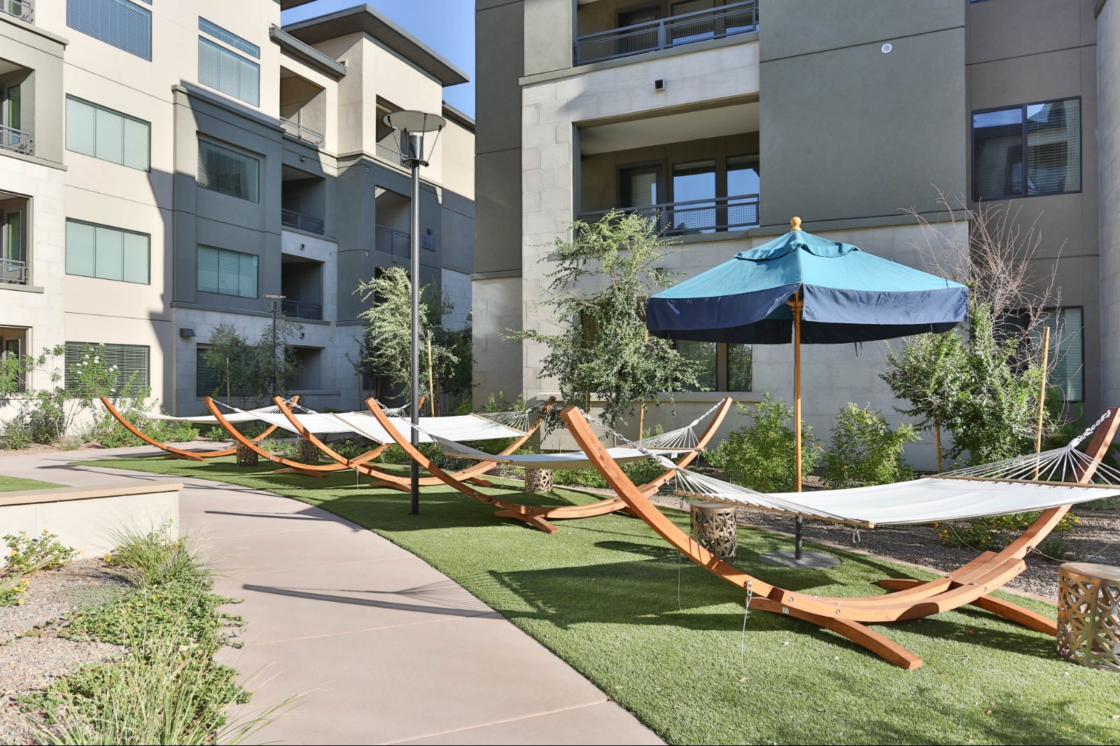 Broadstone Fashion Center Apartments