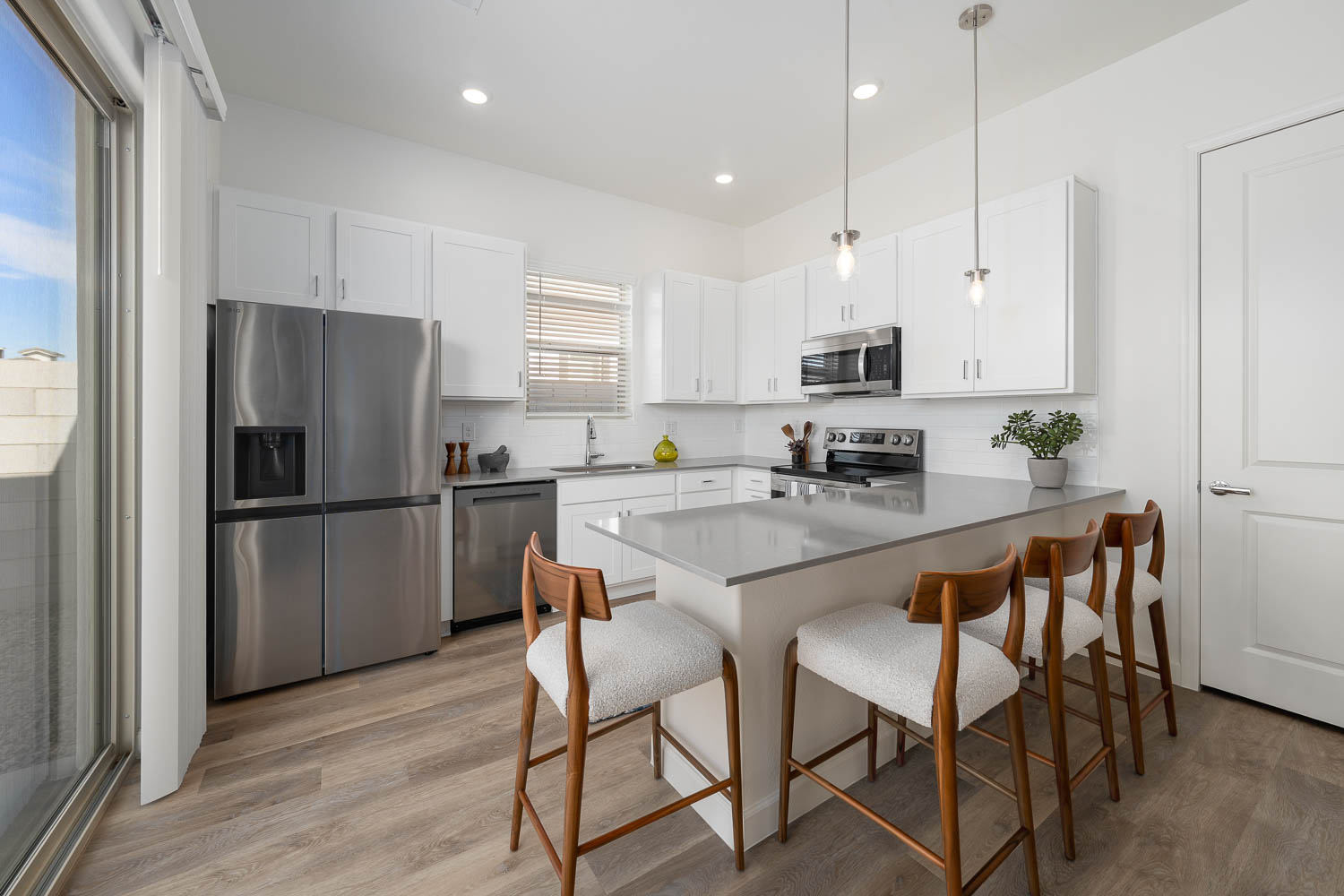 Pet Friendly Apartments | Honeycutt Run in Maricopa, AZ