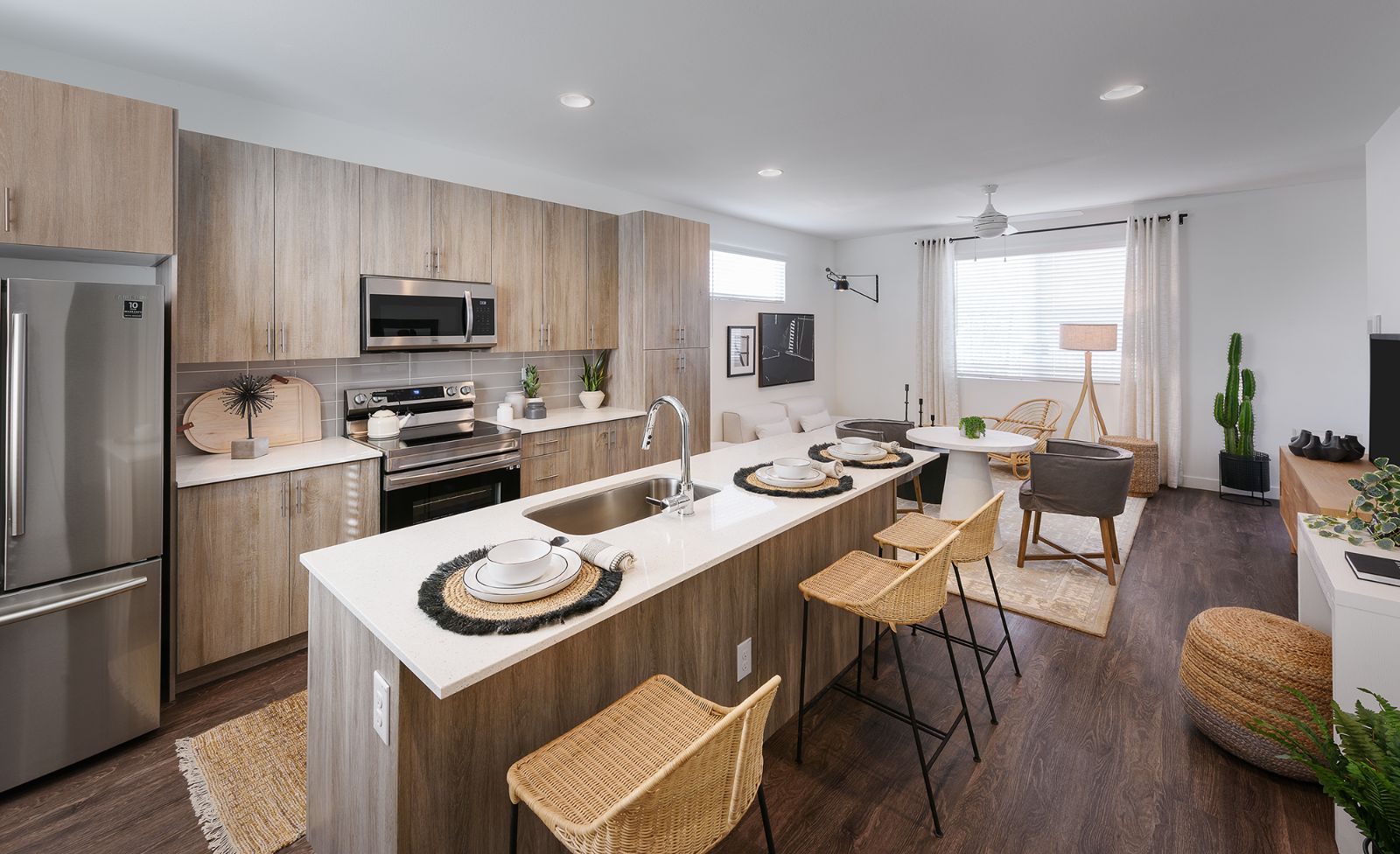 Chef-Inspired, Gourmet Kitchen