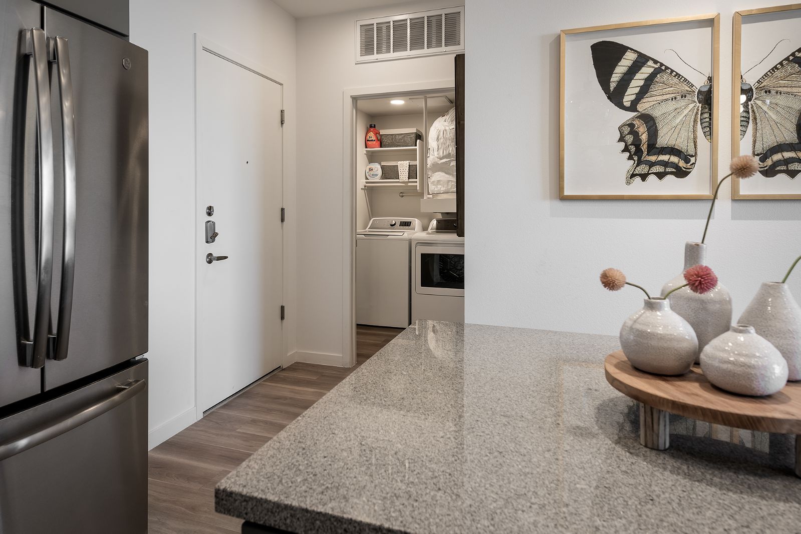 Full-Size Washer & Dryer